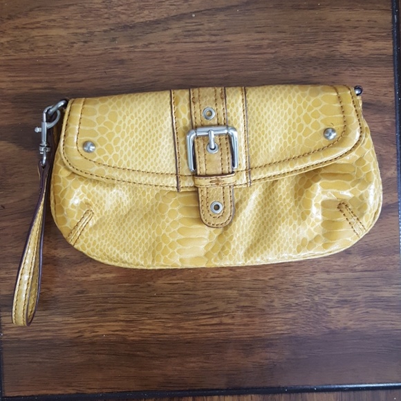 Clutch - Picture 1 of 1